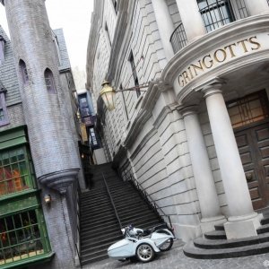 WDWINFO-Universal-Diagon-Alley-Harry-Potter-Escape-From-Gringotts-007