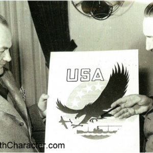 Walt_Disney_w_World_War_II_Insignia