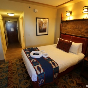 Wilderness-Lodge-Standard-Room-14