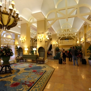 Beach-Club-Resort-Lobby-18