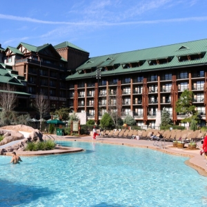 Wilderness-Lodge-Pool-17