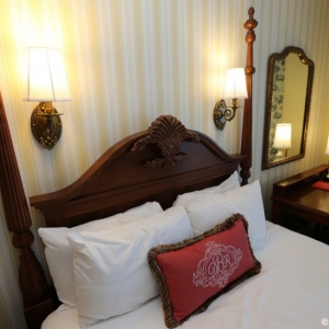 Boardwalk-Inn-Standard-Room-34