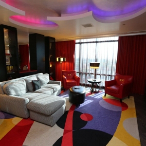 Signature Suites at the Disneyland Hotel: Mickey Mouse Penthouse