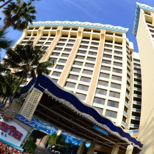 Paradise-Pier-Hotel-18