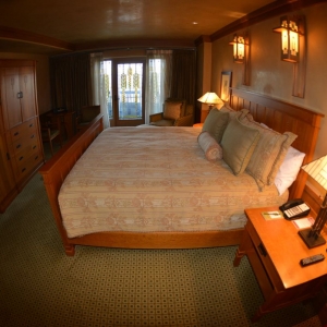 Grand-Californian-Suite46