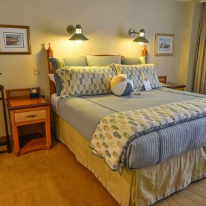 Media 'Paradise-Pier-Hotel-115' in category 'Paradise Pier Newport Suite'