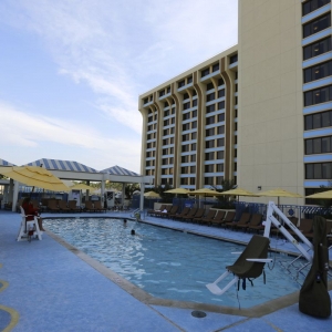 Paradise-Pier-Pool-11