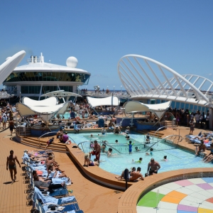 18_Royal_Caribbean_Enchantment_of_the_Seas