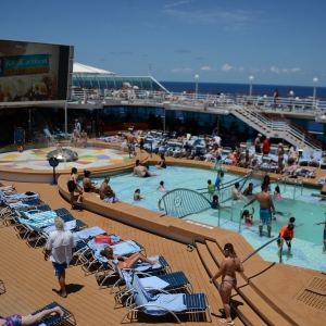 19_Royal_Caribbean_Enchantment_of_the_Seas