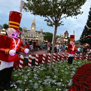 Mickeys-Very-Merry-Christmas-Party-2015-264