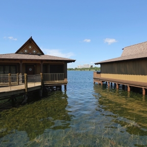 Polynesian-village-bungalows-25