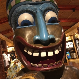 Polynesian-village-shopping-03