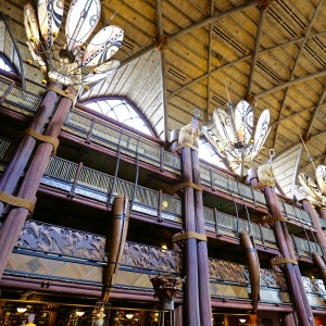 Animal-kingdom-lodge-lobby-13