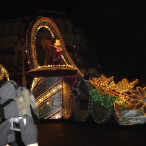 mickey in fantillusion parade