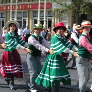 Trolley Dancers