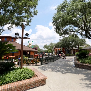 Disney-springs-marketplace-21