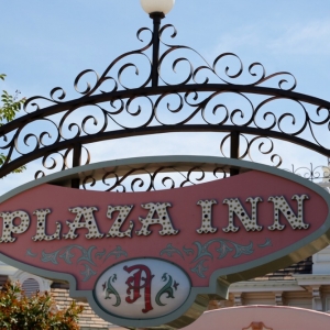 Plaza-Inn-15