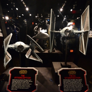 Star-Wars-Launch-Bay-30