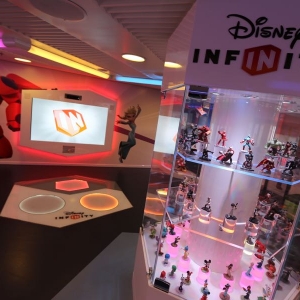 Disney-Infinity-Game-Room-013