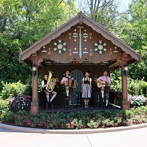 Epcot-germany-pavilion-2