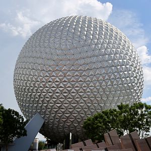 Spaceship-earth-1