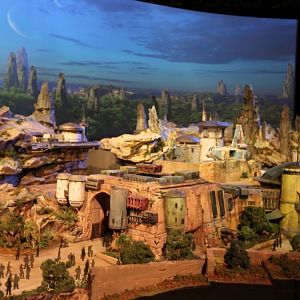 Star-Wars-Land-001