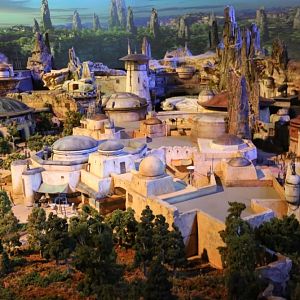 Star-Wars-Land-019