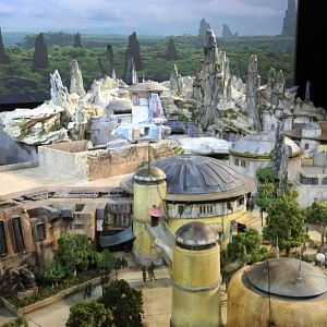 Star-Wars-Land-023