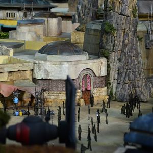 Star-Wars-Land-Model-06