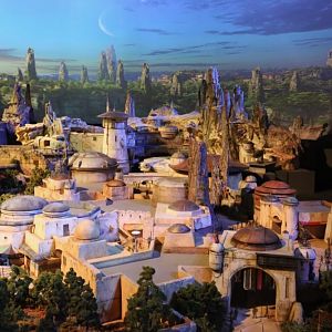 Star-Wars-Land-010