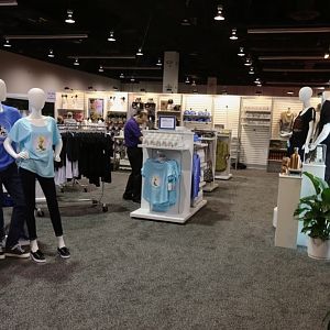 D23Expo-Merchandise-008