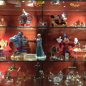 Giftshop At Germany - Epcot 09-06-2017