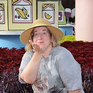 PhotoPass_Visiting_EPCOT_404730850837_small