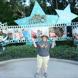 PhotoPass_Visiting_STUDIO_404771754539_small