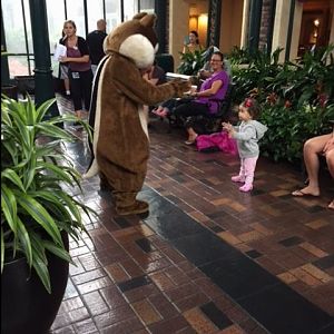 Chip & Dale In Lobby 2 - POFQ 09-10-17