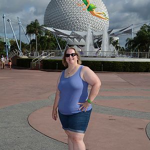 PhotoPass_Visiting_EPCOT_404812091834_small