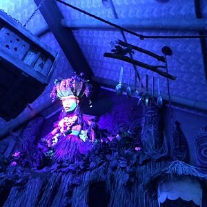 Trader Sams 7 - Polynesian 09-12-2017