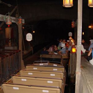 Pirates-Of-The-Caribbean-Ride-Vehicle