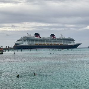 Castaway-Cay-011