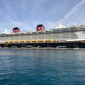 Disney-Dream-Ship-001