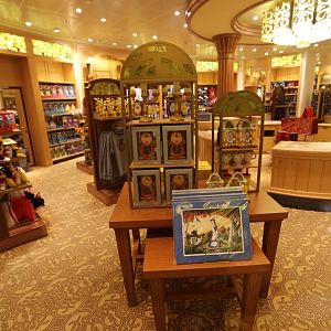 Disney-Dream-Common-Areas-006