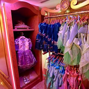 Bibbidi Bobbidi Boutique-007