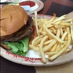 Contempo Smokehouse Burger 1