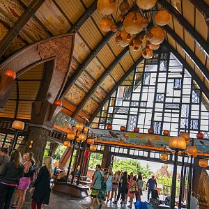 Aulani-Lobby-005