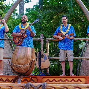 Aulani-Luau-040