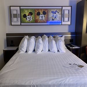 Disneys-asm-remodeled-room5