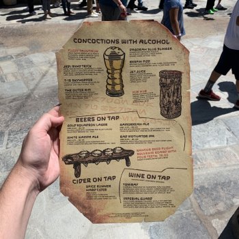 Star Wars Galaxy's Edge 124.jpg