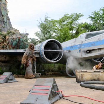 Star-Wars-Galaxys-Edge-100.jpg