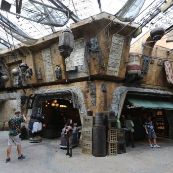 Media 'Star-Wars-Galaxys-Edge-105.jpg' in category 'Star Wars: Galaxy's Edge'