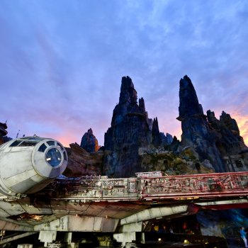 Star-Wars-Galaxys-Edge-160.jpg